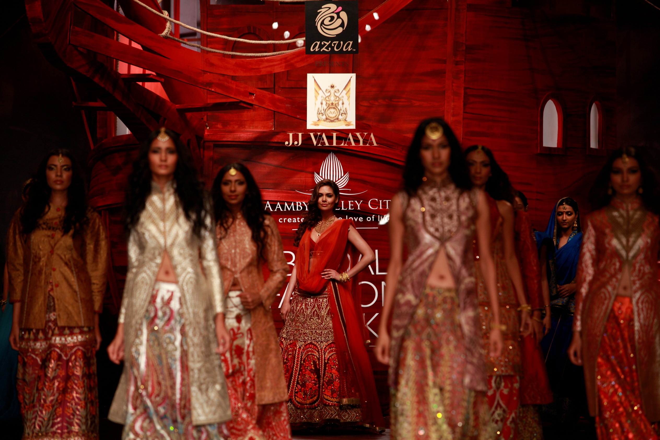 Seen at Aamby Valley India Bridal Fashion Week - Day 5- Showstopper Esha Gupta at the ramp for JJ Valaya (9)