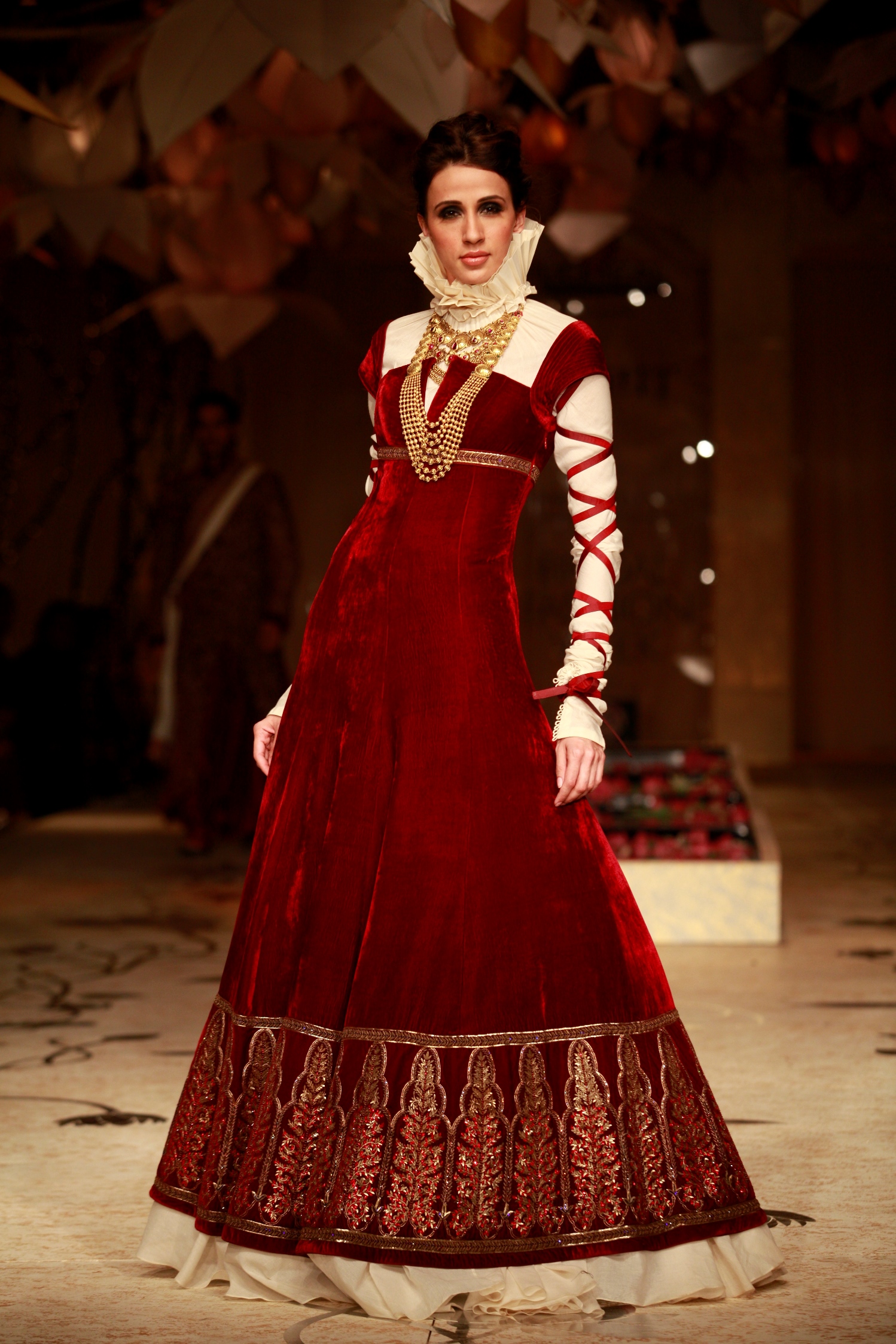 Seen at Aamby Valley India Bridal Fashion Week - Model walking for Rohit Bal (8)