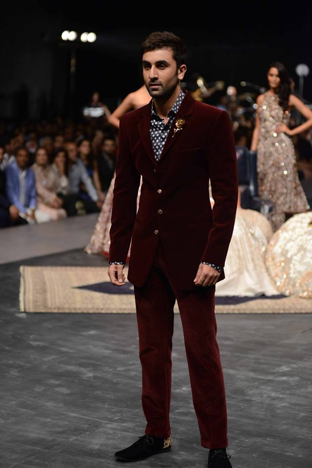 Ranbir Kapoor showstopper for Philips India at Lakme Fashion Week